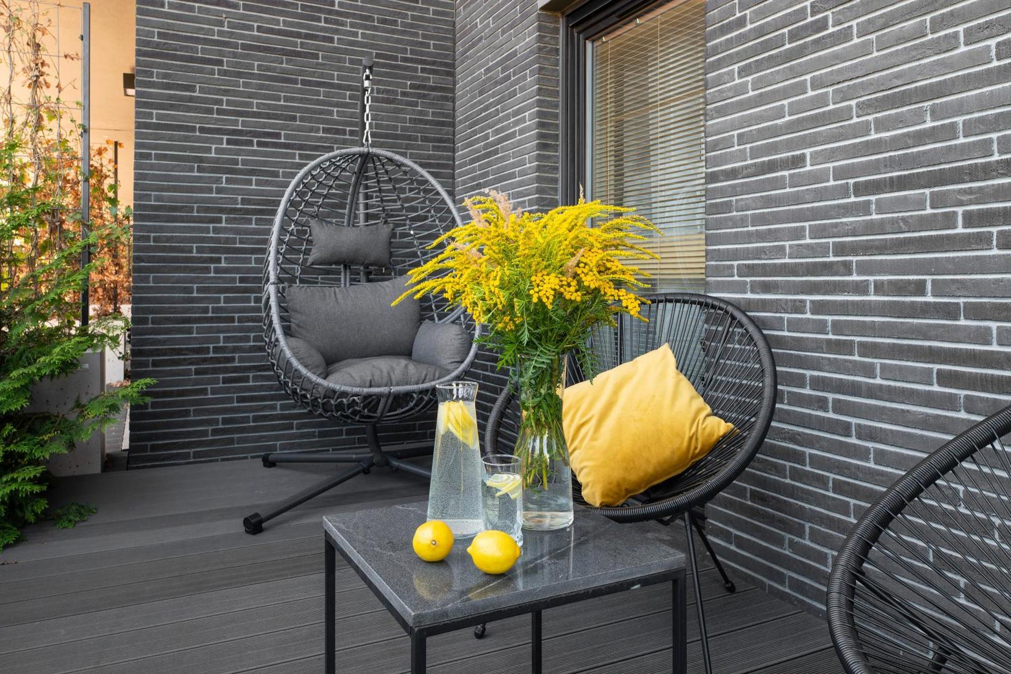 Nadmotlawie Riverside - Sauna, Gym & Parking By Downtown Apartments غدانسك الغرفة الصورة